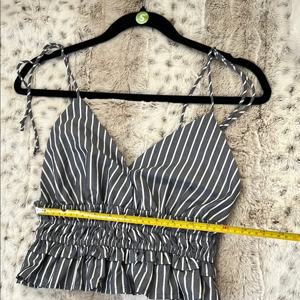 Sim & Sam Blue and White Ruffled Crop Camisole Tank Top Size S - Picture 8 of 8